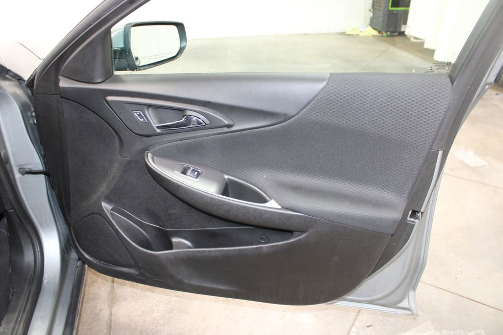 Used 2025 Chevrolet Malibu LT image 22