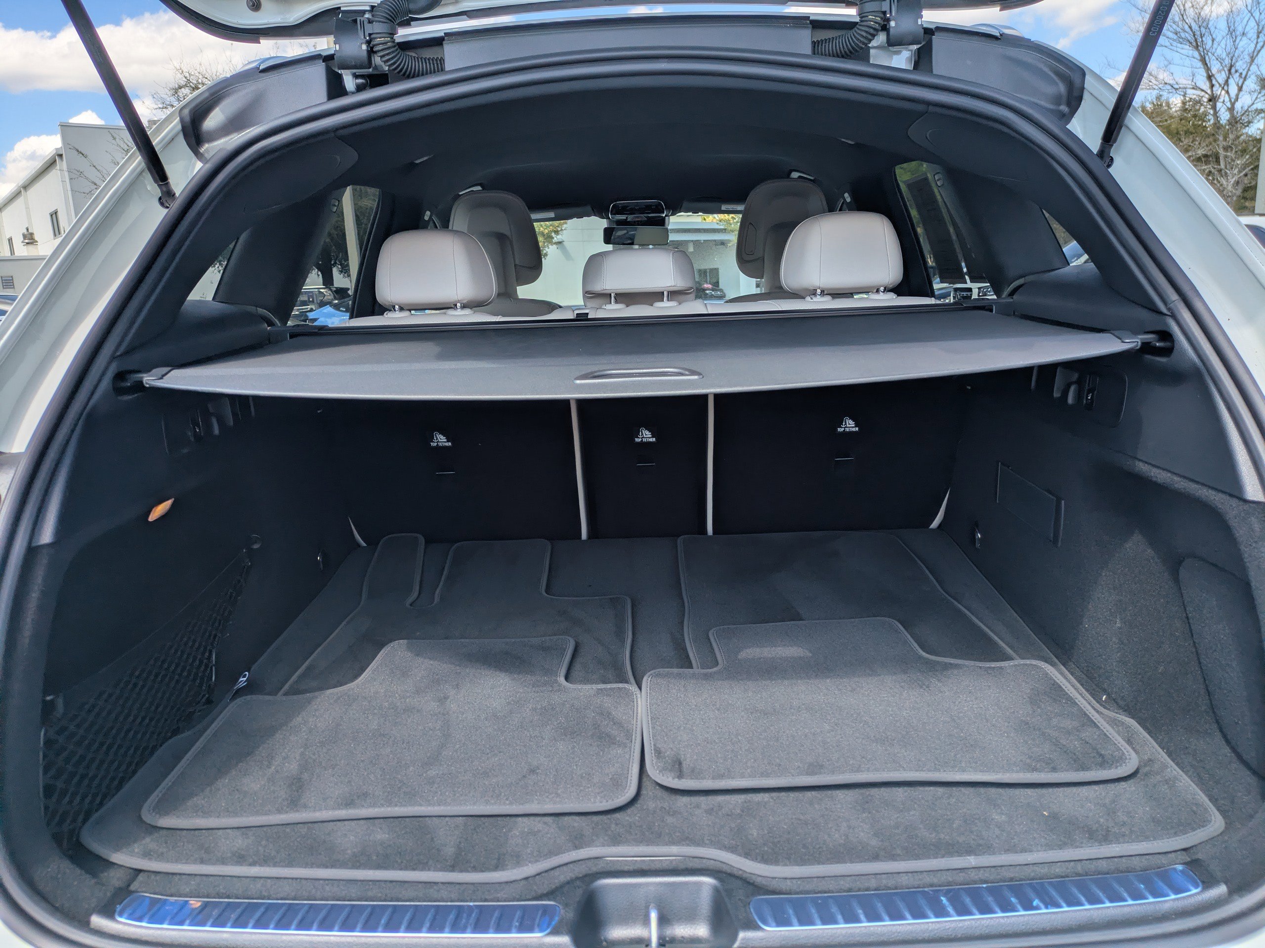 Certified 2025 Mercedes-Benz GLC 300 image 12