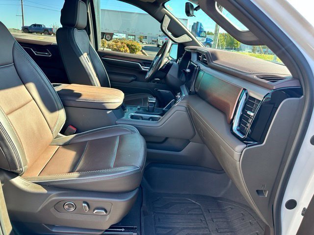 Used 2024 GMC Sierra 1500 Denali AWD/4WD image 12