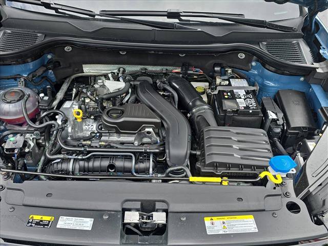 New 2026 Volkswagen Taos SE FWD image 22