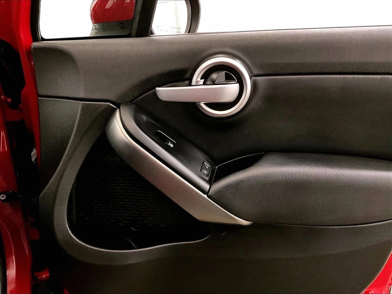 Used 2016 FIAT 500X Lounge image 24