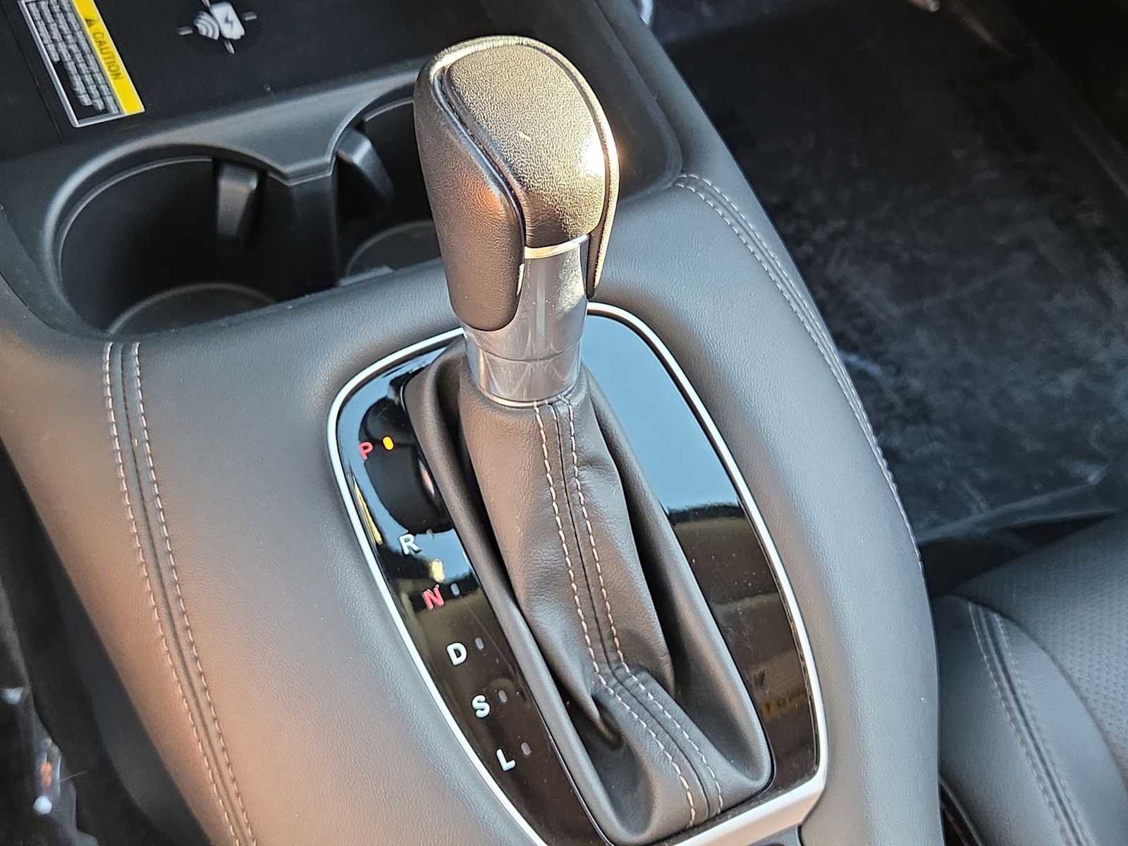 Used 2024 Honda HR-V EX-L image 32