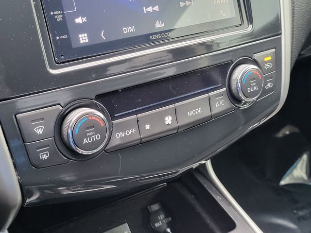 Used 2014 Nissan Altima 2.5 SV image 21