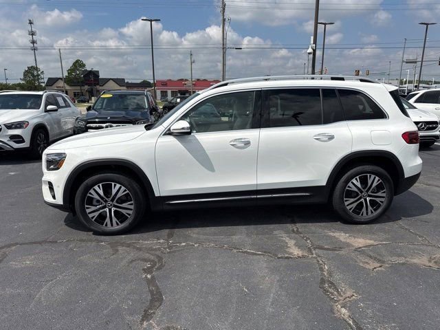 New 2025 Mercedes-Benz GLB 250 image 2