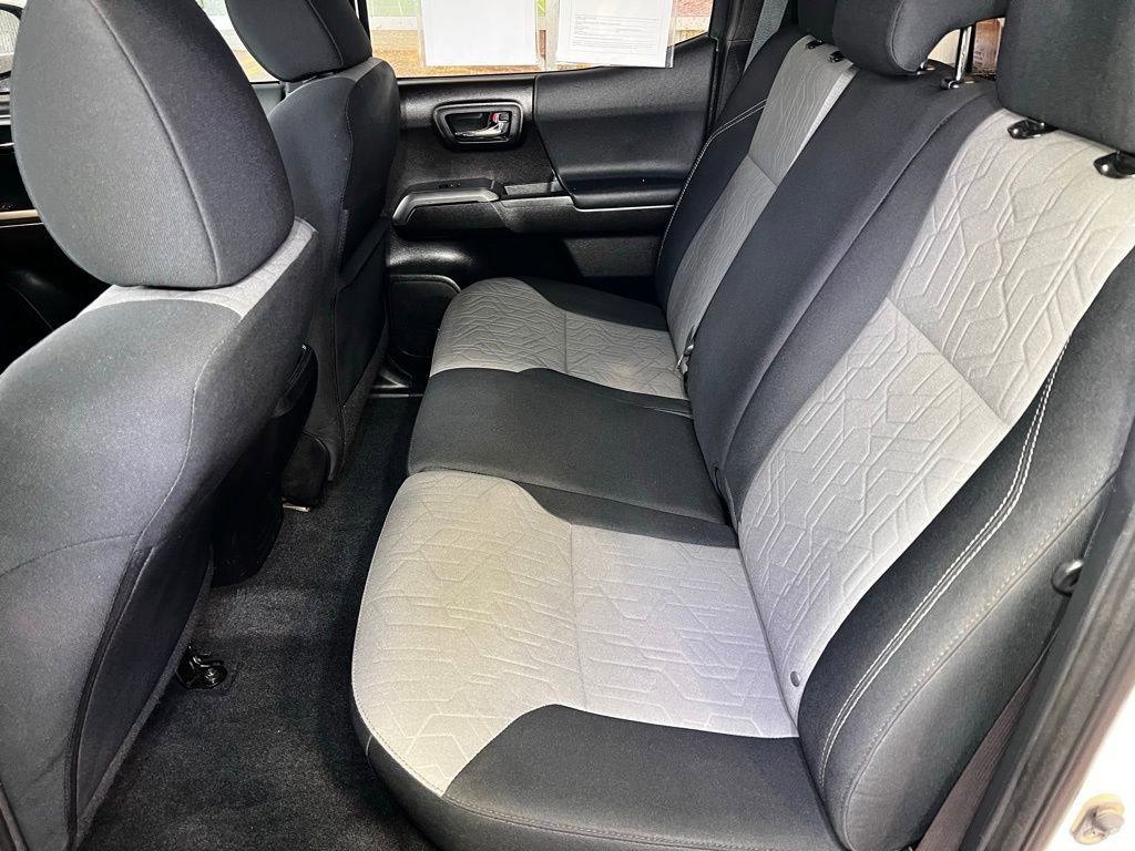 Used 2020 Toyota Tacoma TRD Off-Road w/ Technology Package image 42