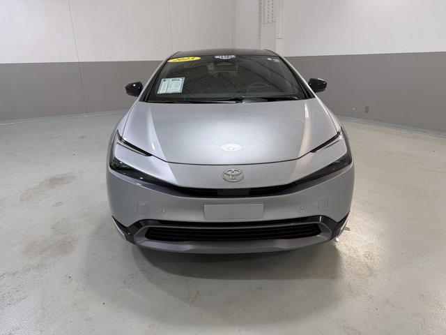 Used 2023 Toyota Prius Limited w/ Limited Premium Package FWD image 2