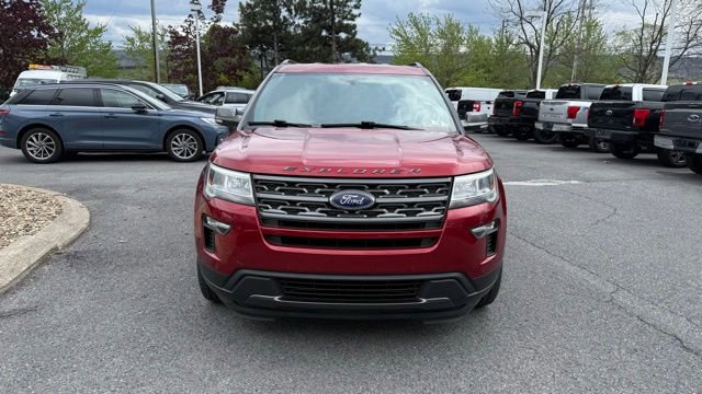 Used 2018 Ford Explorer XLT w/ Equipment Group 202A AWD/4WD image 8