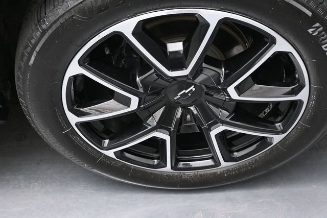Used 2021 Chevrolet Tahoe RST w/ Luxury Package AWD/4WD image 34