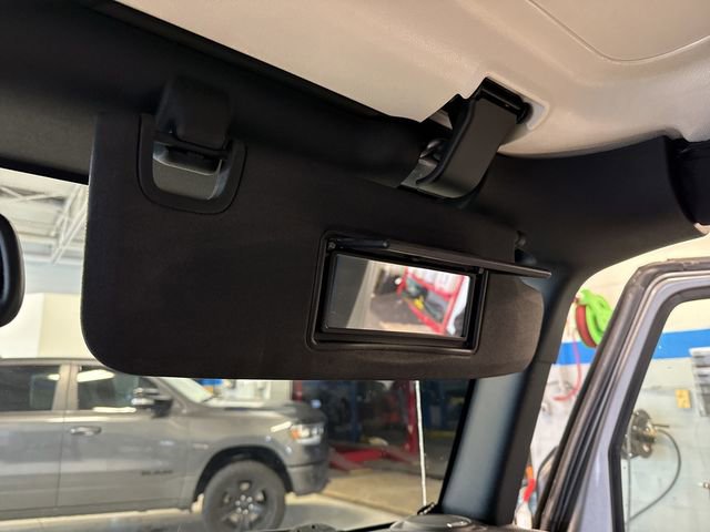 Used 2017 Jeep Wrangler Unlimited Sahara image 24