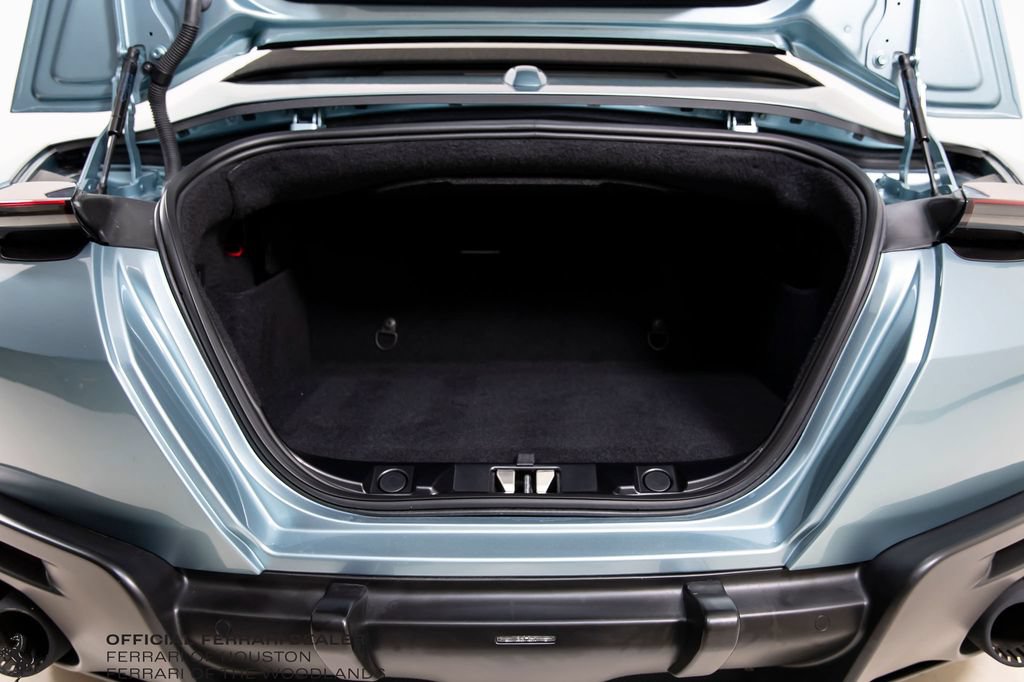 Used 2024 Ferrari Roma Spider RWD image 38