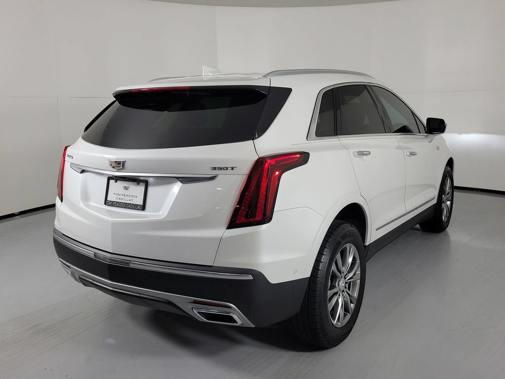 Certified 2023 Cadillac XT5 Premium Luxury w/ Technology Package FWD image 3
