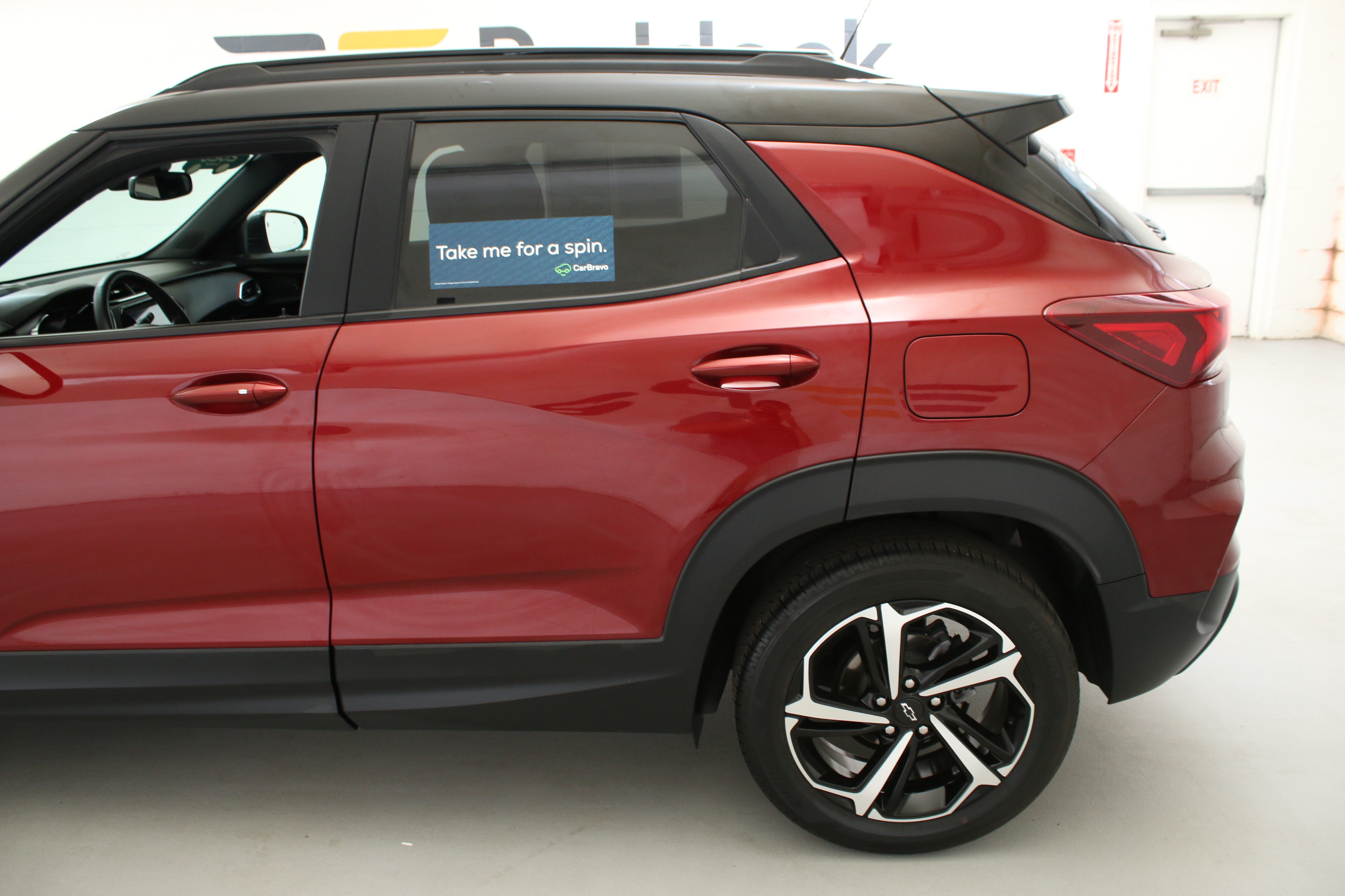Certified 2023 Chevrolet TrailBlazer RS w/ Sun and Liftgate Package FWD image 6