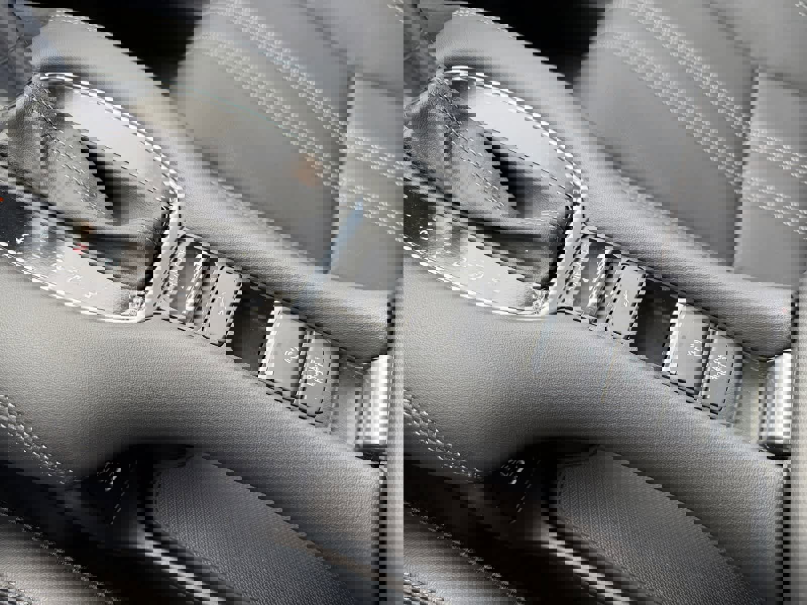 Used 2024 Honda HR-V EX-L image 27