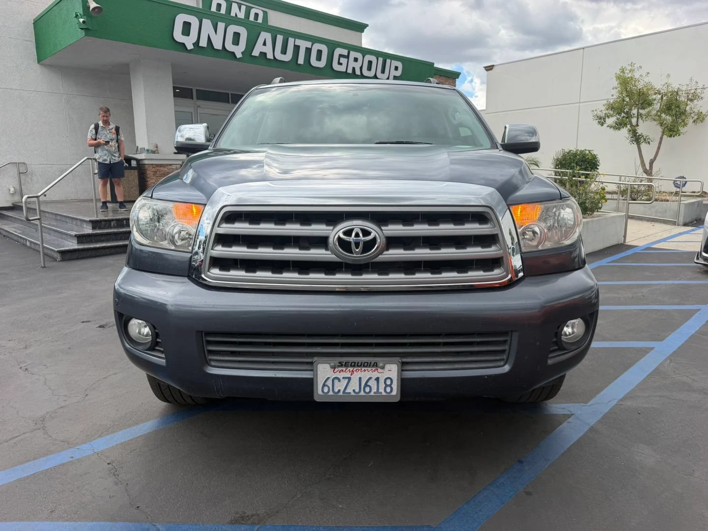 Used 2008 Toyota Sequoia Limited RWD image 3