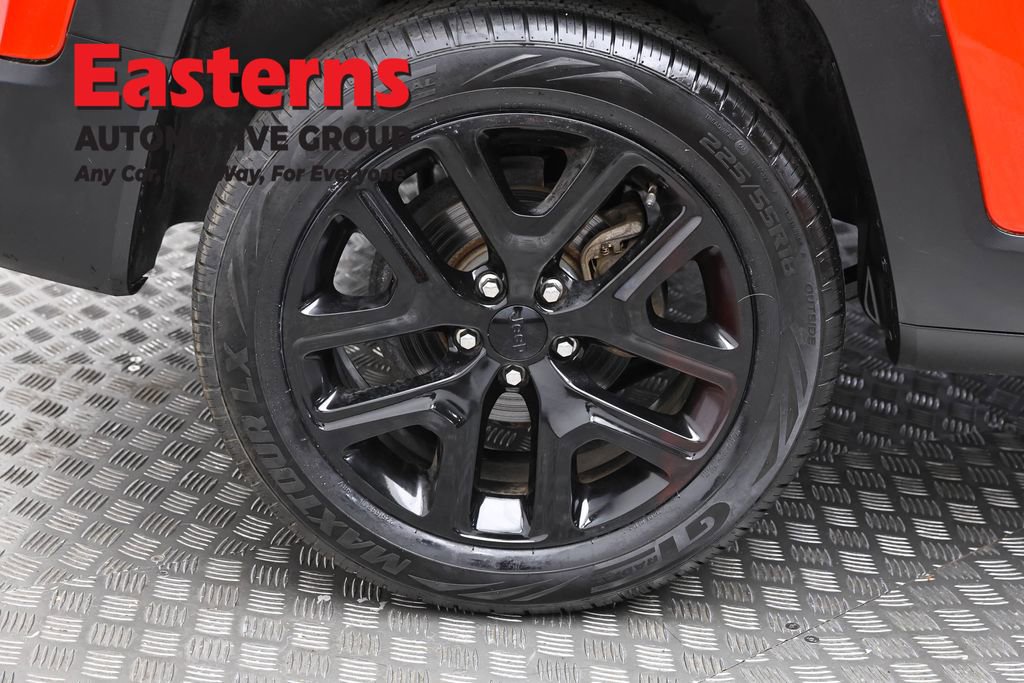Used 2018 Jeep Renegade Altitude AWD/4WD image 31