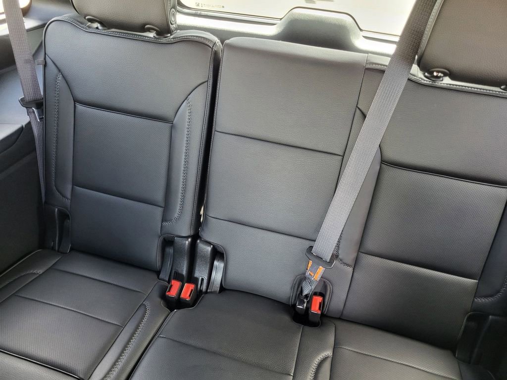 Used 2021 GMC Yukon Denali w/ Denali Premium Package image 26