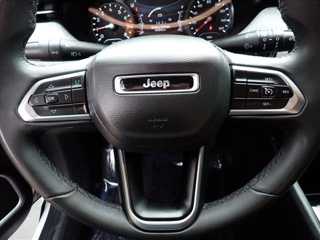 Used 2024 Jeep Compass Latitude AWD/4WD image 15