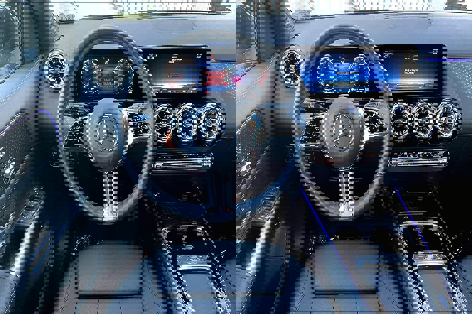 Used 2025 Mercedes-Benz GLA 250 image 5