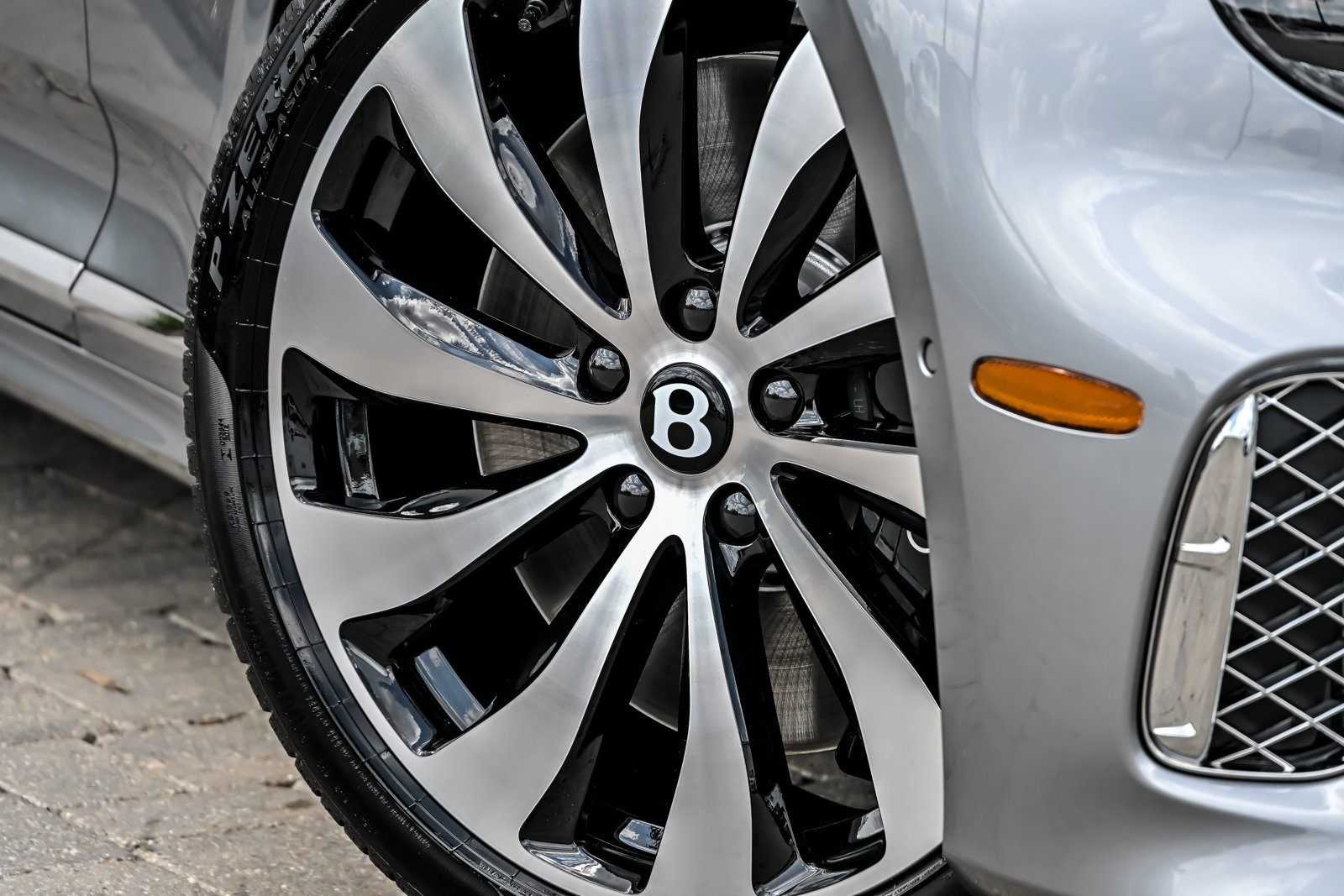 New 2026 Bentley Continental GT Azure AWD/4WD image 3