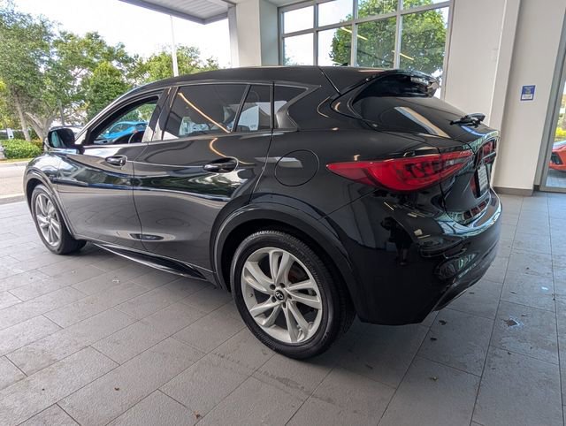 Used 2018 INFINITI QX30 image 10