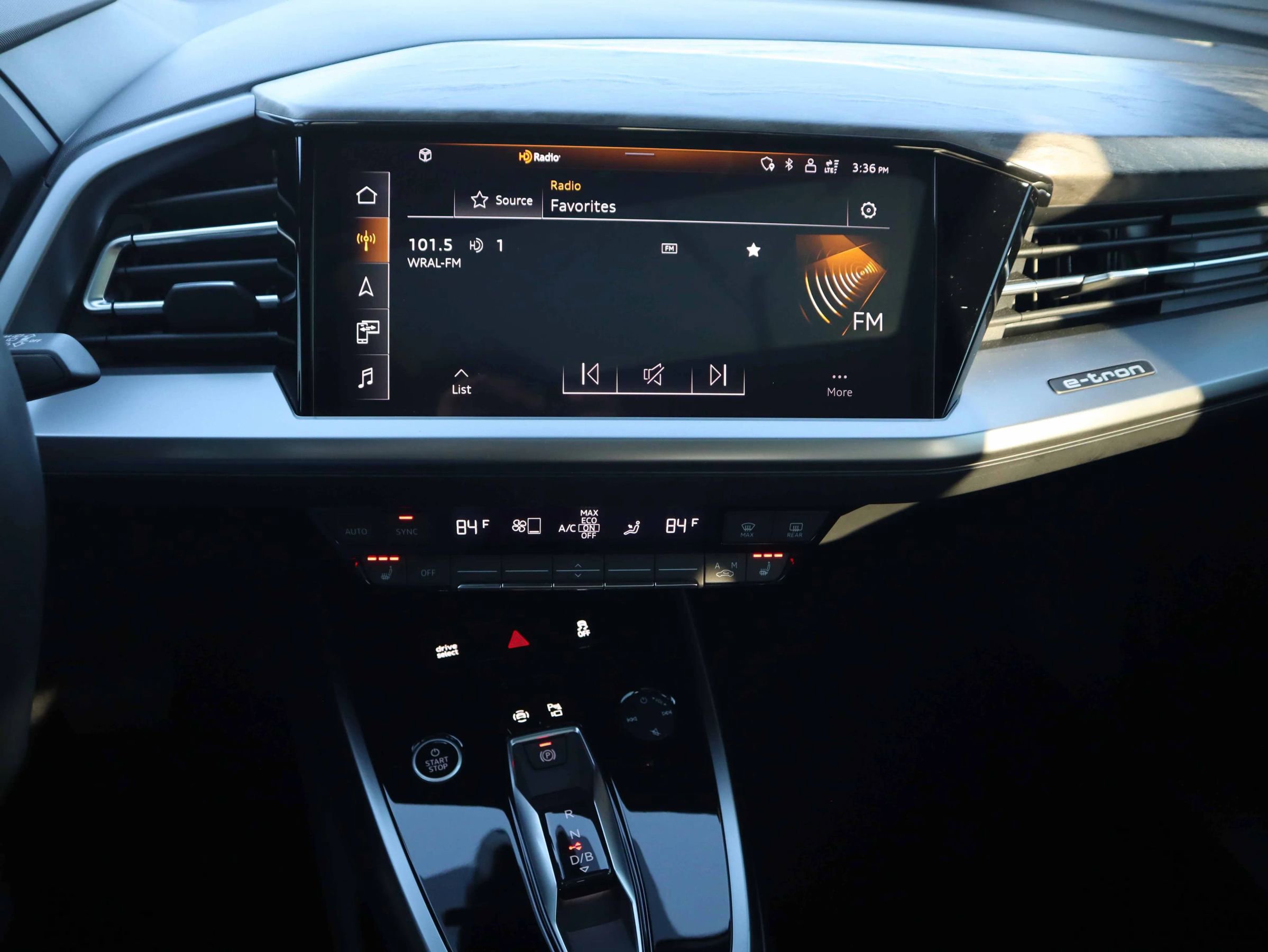 Used 2023 Audi Q4 e-tron Premium Plus w/ Premium Plus image 21