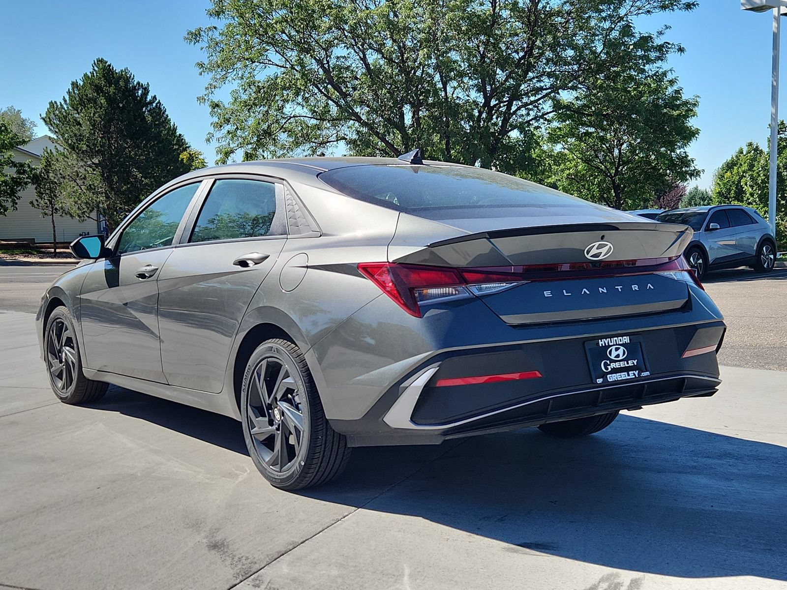 Used 2026 Hyundai Elantra Sport FWD image 3