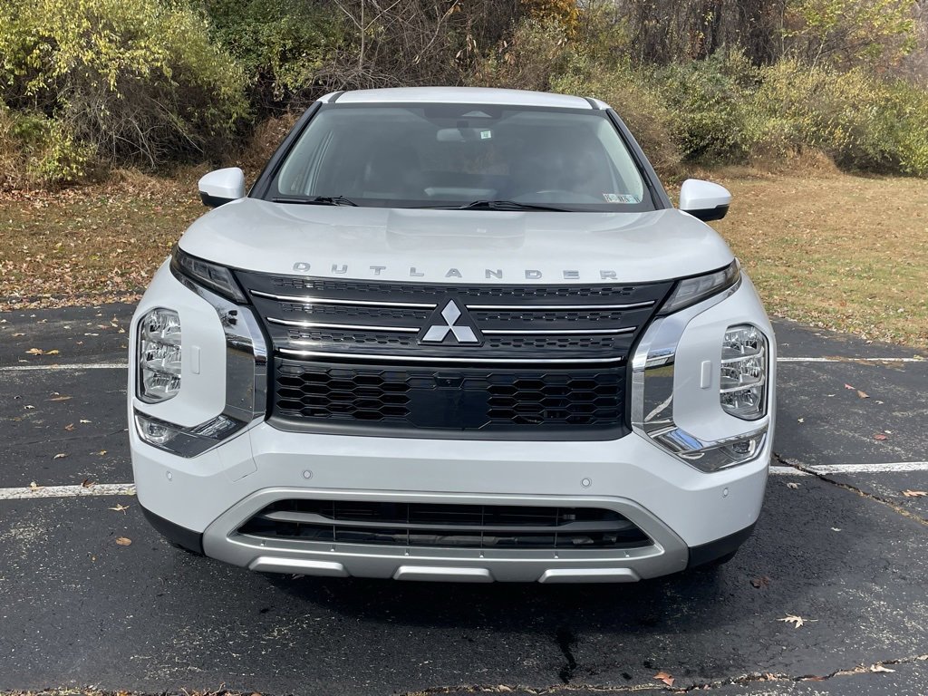 Used 2024 Mitsubishi Outlander SE image 8