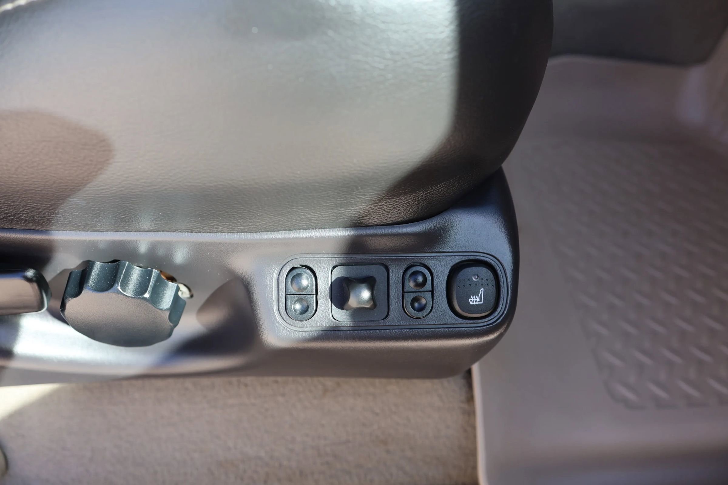 Used 2005 Ford Excursion Eddie Bauer image 44