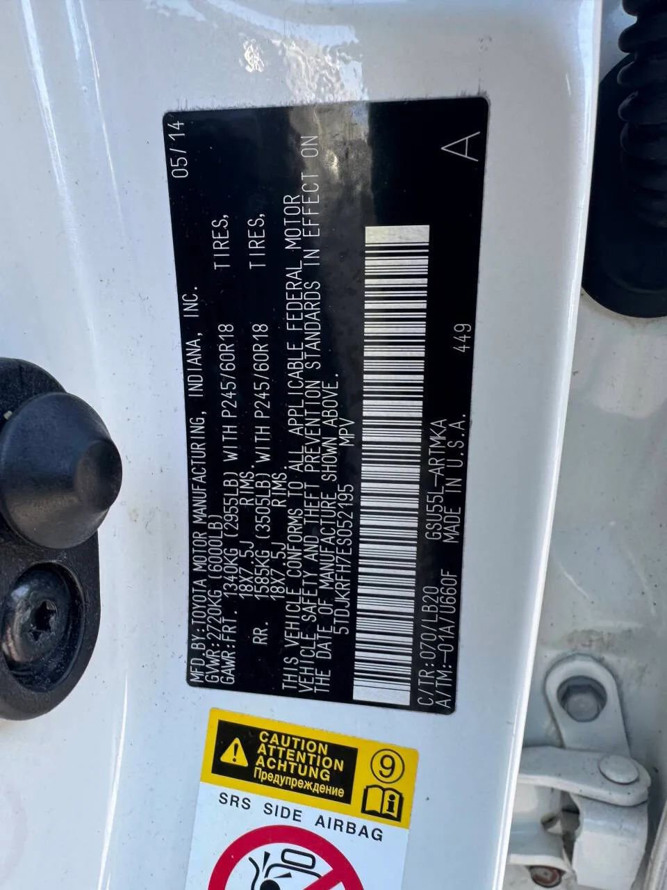 Used 2014 Toyota Highlander XLE AWD/4WD image 19