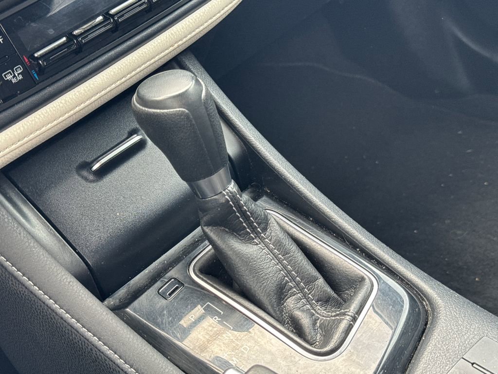 Used 2017 Toyota Corolla iM w/ Carpet Mat Package FWD image 21