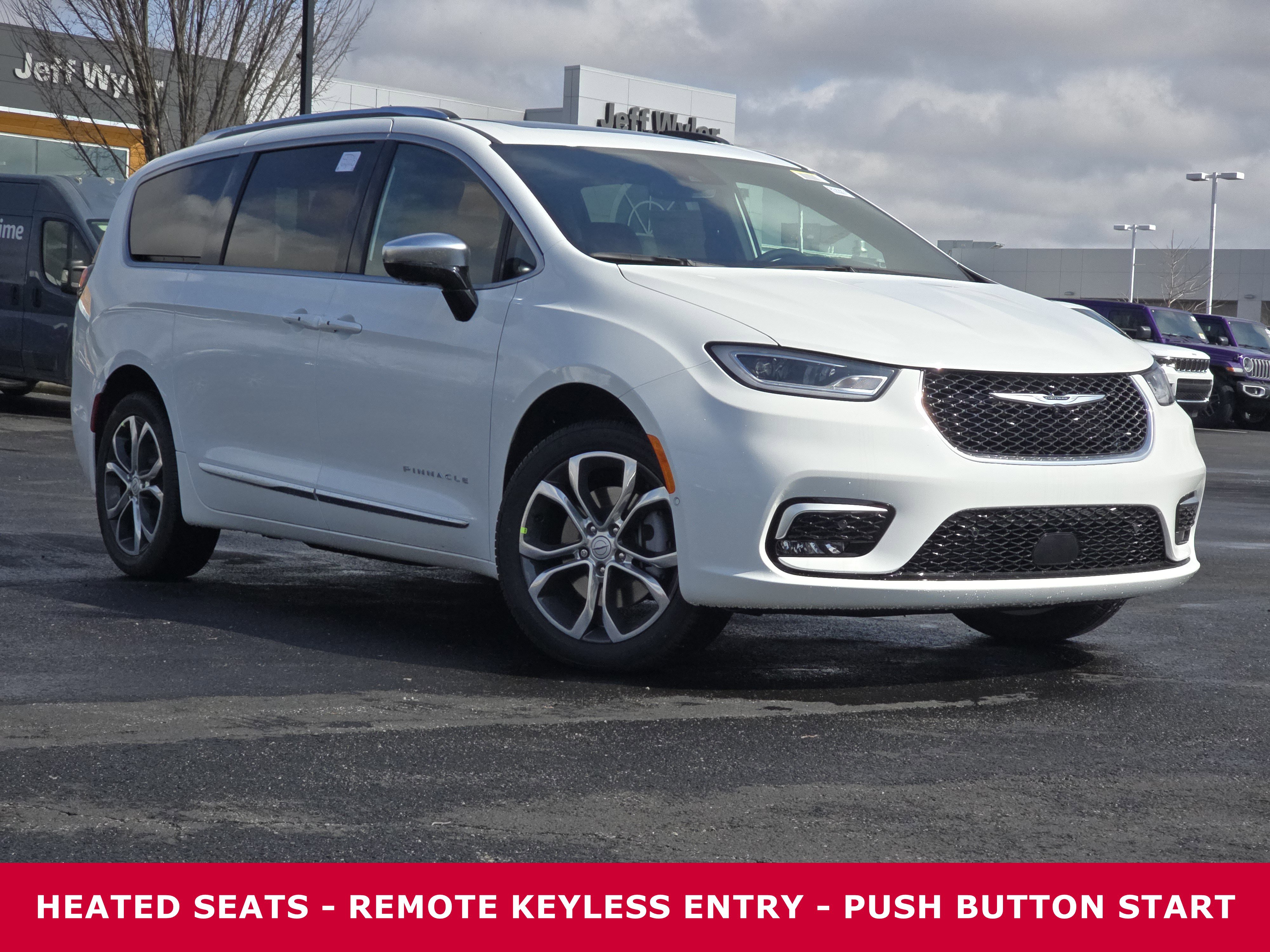 New 2026 Chrysler Pacifica Pinnacle image 3