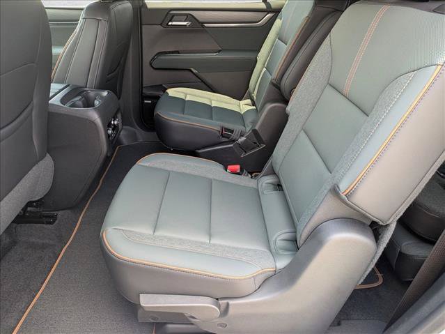 New 2025 GMC Acadia AT4 AWD/4WD image 18