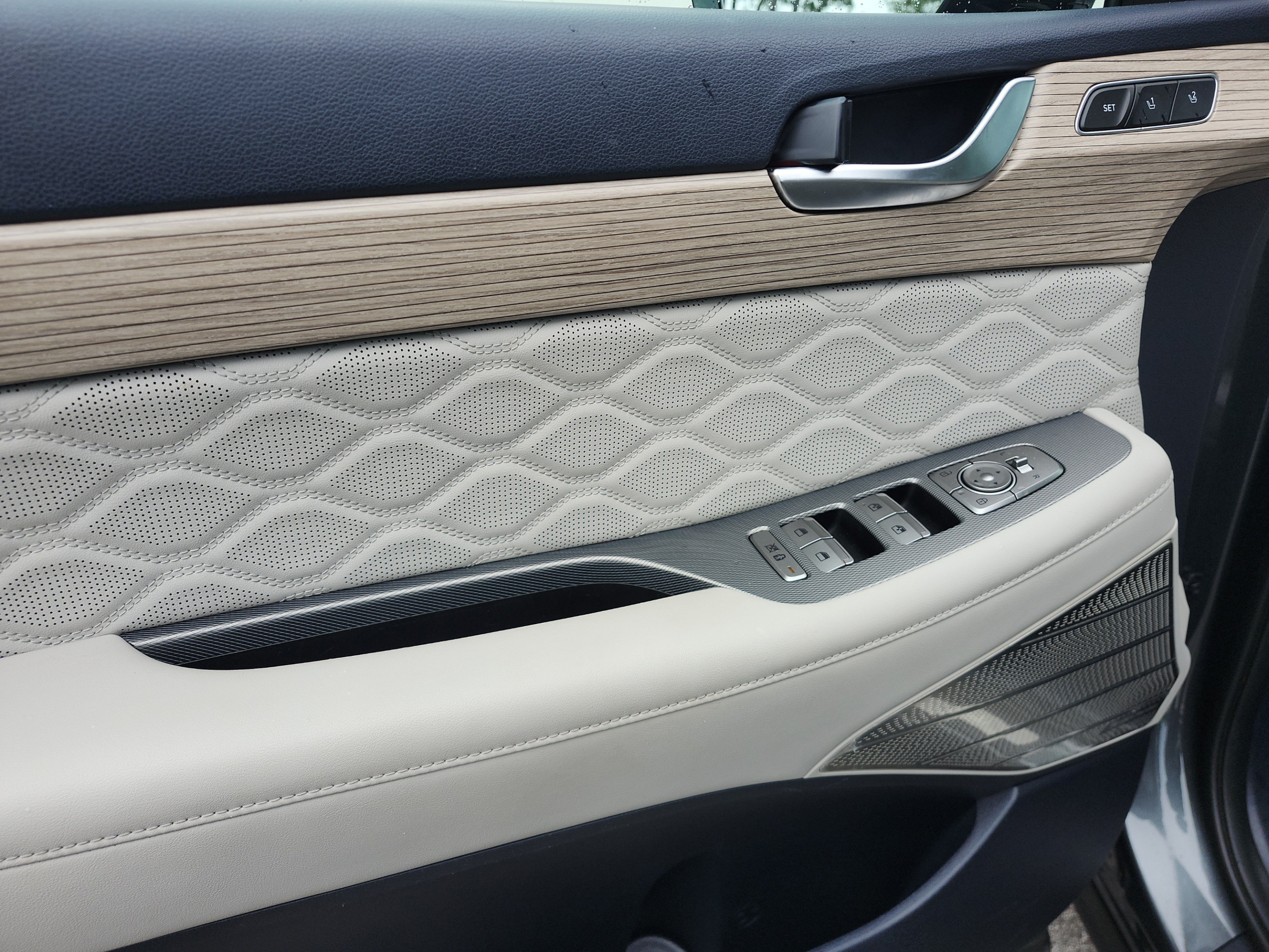 Certified 2022 Hyundai Palisade Calligraphy FWD image 17