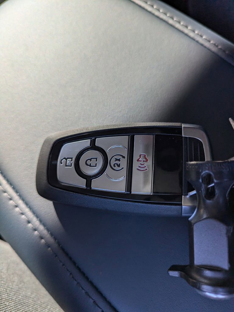 New 2025 Ford Maverick XLT w/ XLT Luxury Package image 30