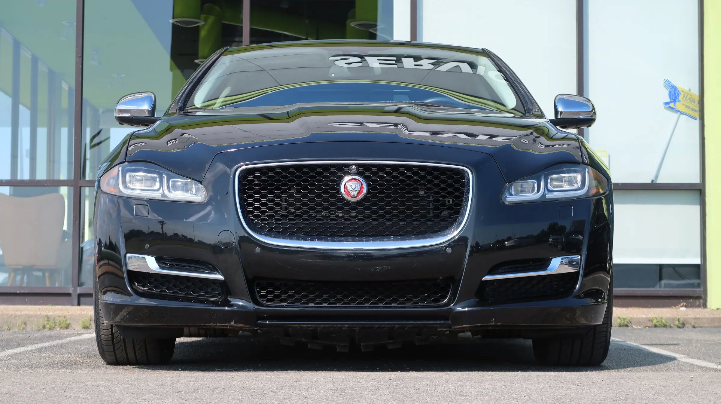 Used 2016 Jaguar XJ R-Sport RWD image 3