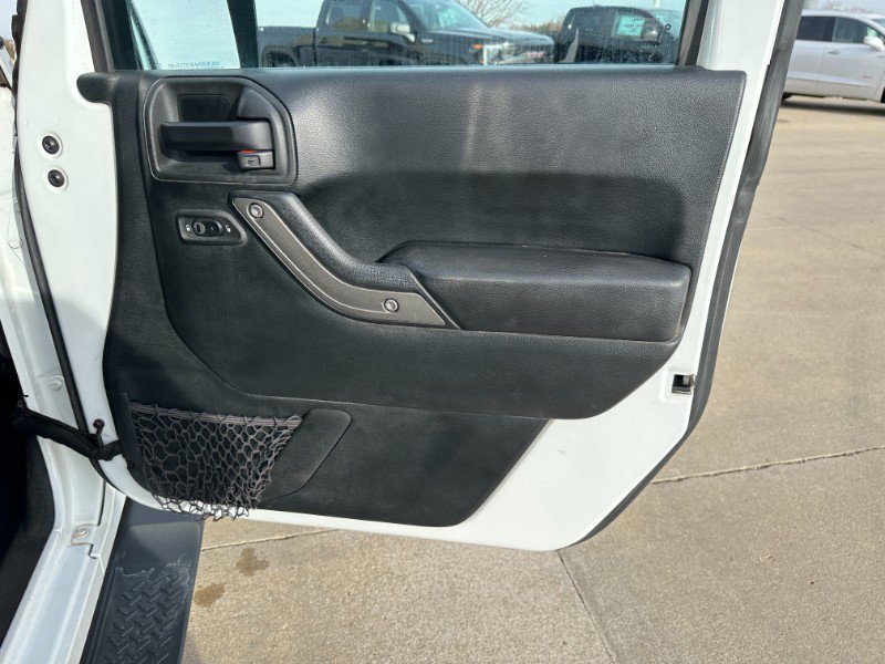 Used 2018 Jeep Wrangler Sport image 9