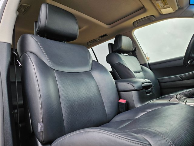 Used 2014 Lexus LX 570 4WD w/ Luxury Package image 24