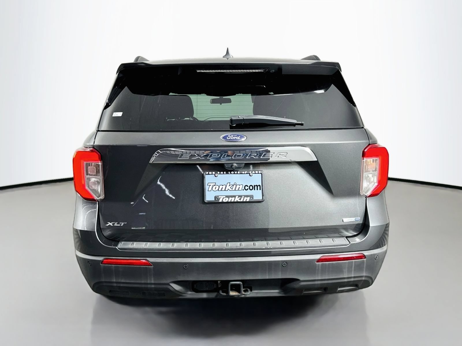 Used 2020 Ford Explorer XLT w/ Class III Trailer Tow Package AWD/4WD image 6