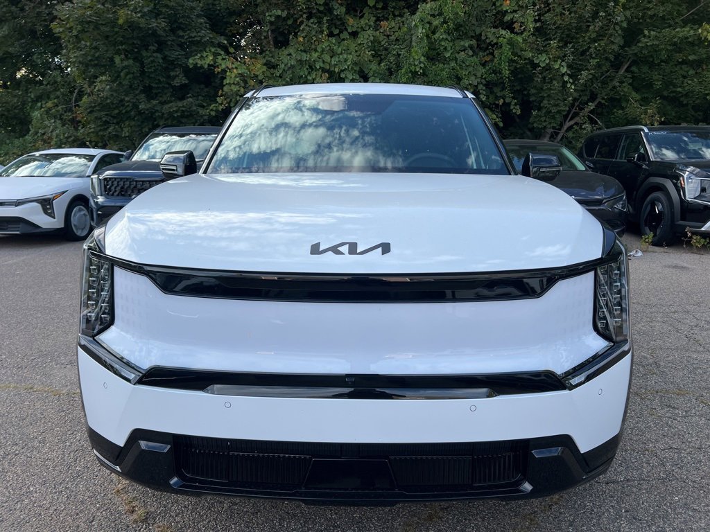 New 2026 Kia EV9 Land w/ Nightfall Edition Package image 6