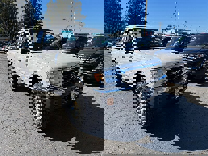 Used 1999 Toyota Tacoma 4x4 Xtracab V6 image 1