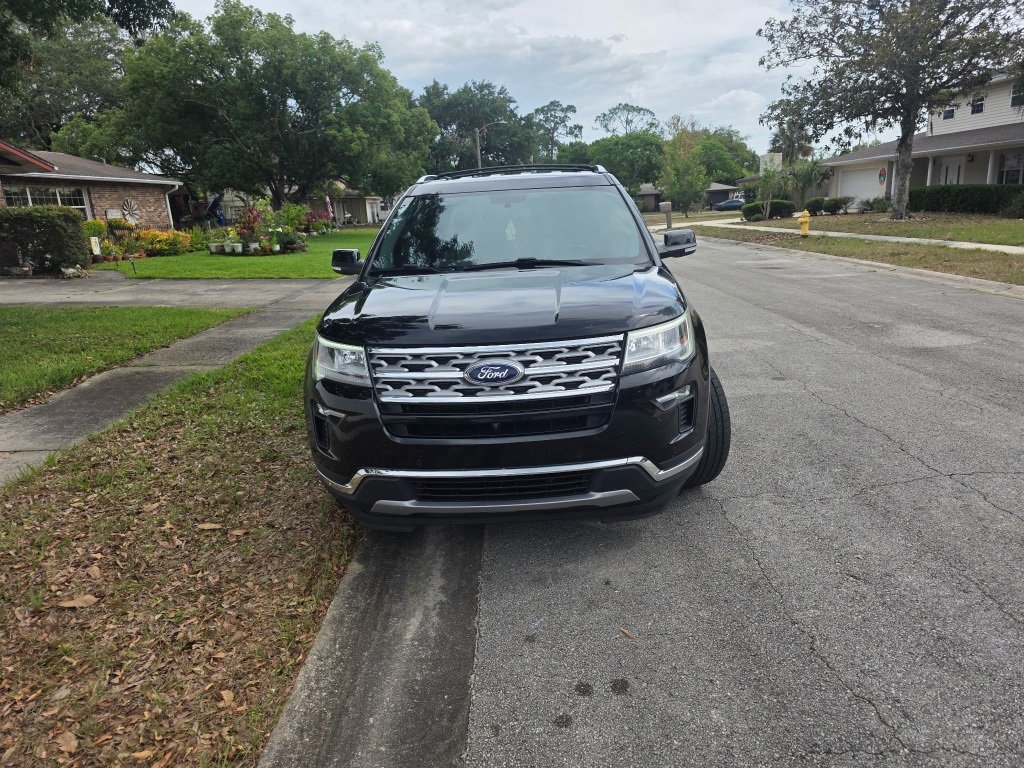 Used 2019 Ford Explorer Limited w/ Class III Trailer Tow Package image 3