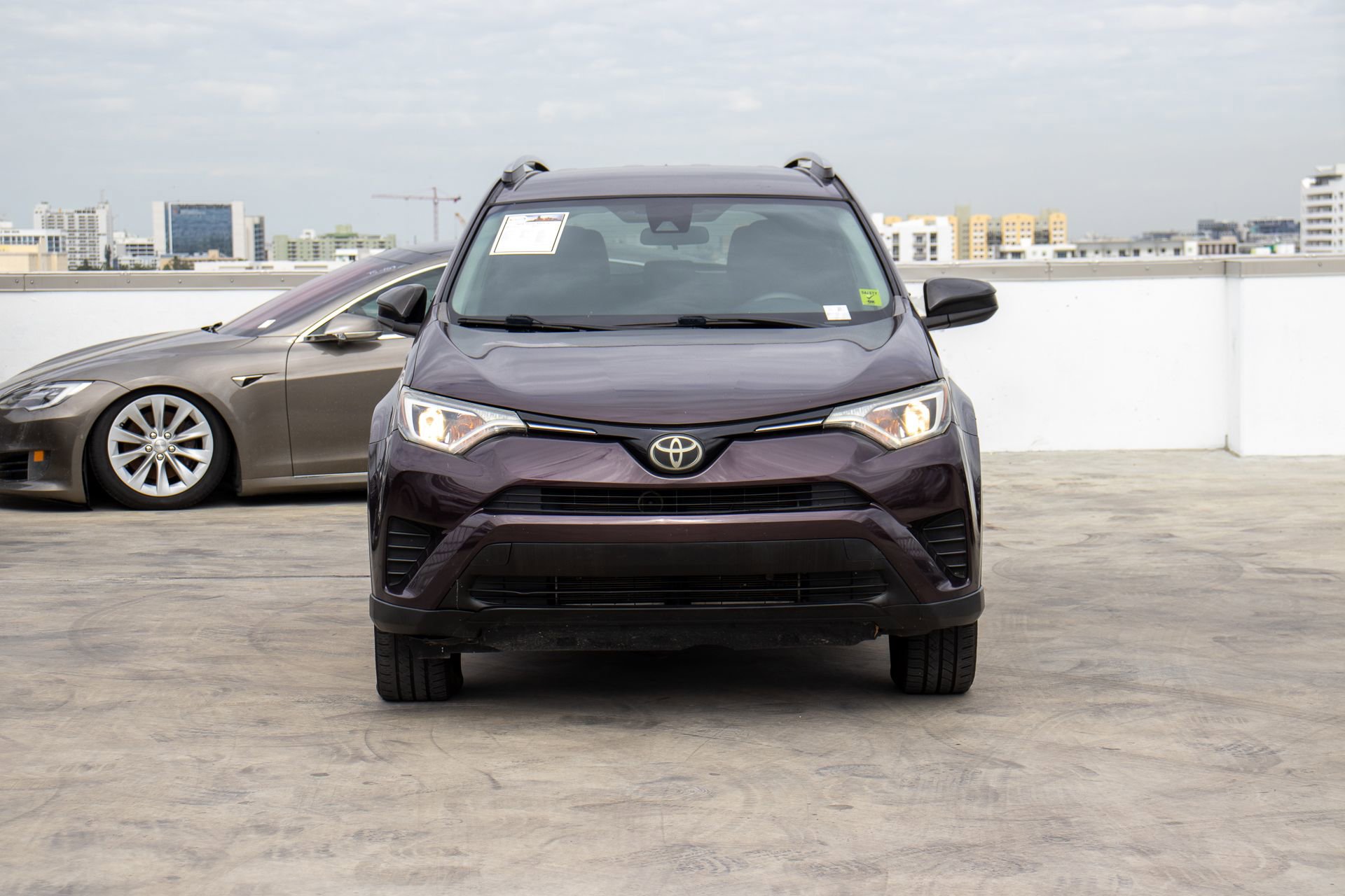 Used 2018 Toyota RAV4 LE video 2