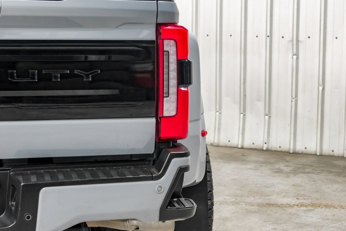 Used 2025 Ford F350 Platinum AWD/4WD image 52