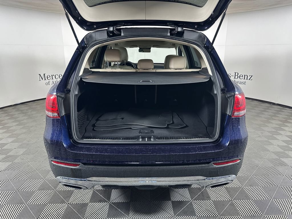 Used 2022 Mercedes-Benz GLC 300 w/ Premium Package Lite image 20