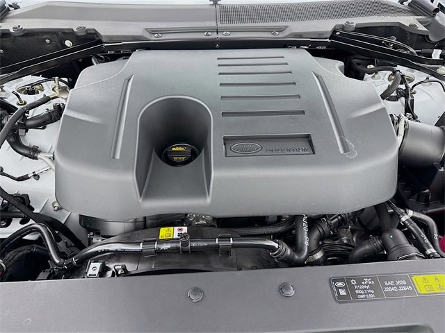 New 2026 Land Rover Defender 110 X-Dynamic SE image 32