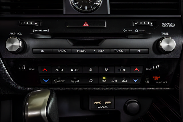 Used 2020 Lexus RX 350 FWD w/ Luxury Package image 16