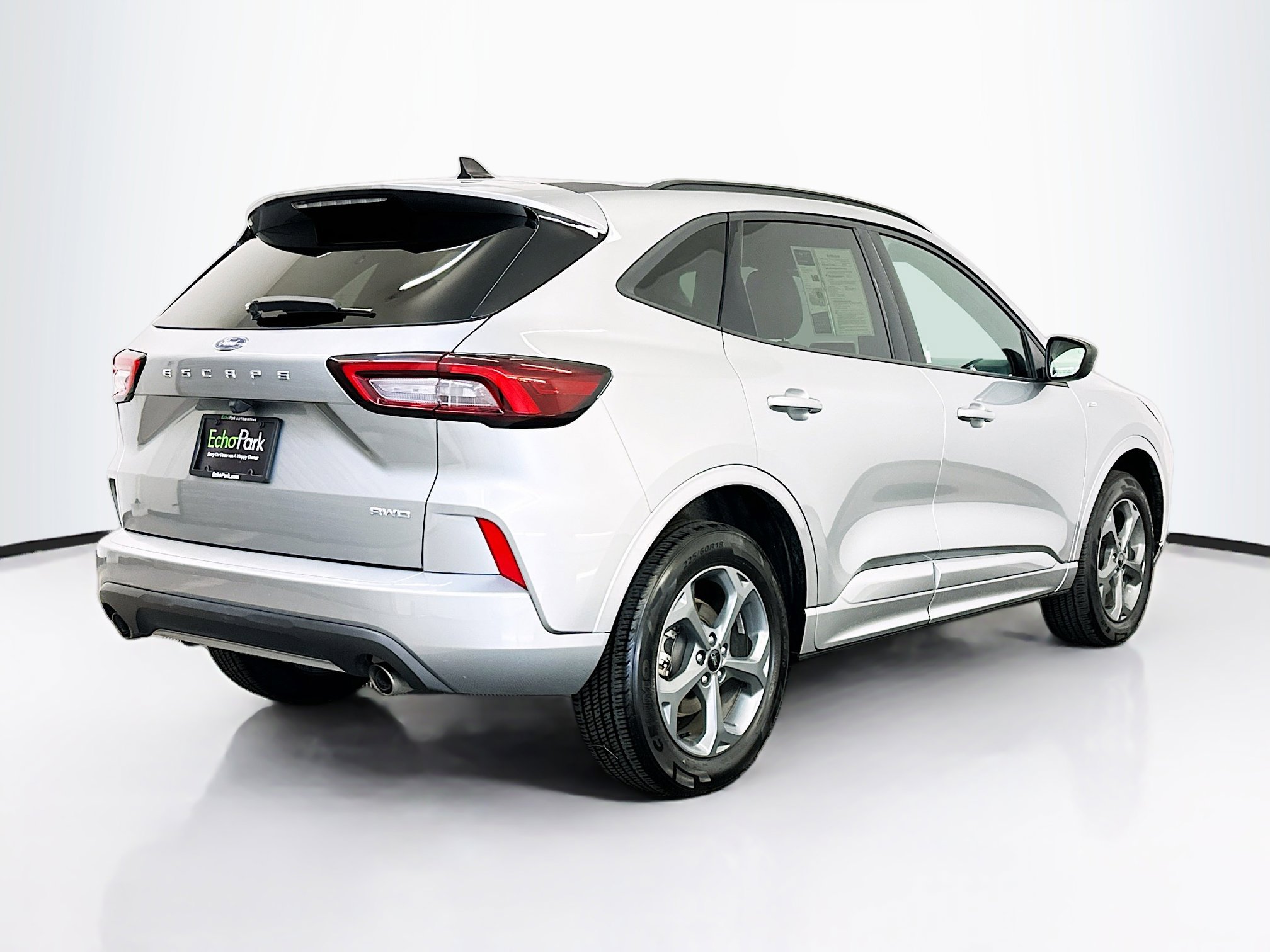 Used 2024 Ford Escape ST-Line image 9