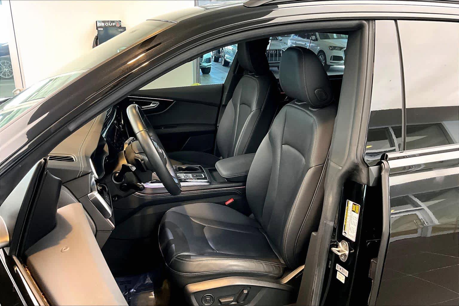 Used 2023 Audi Q8 Premium Plus w/ Premium Plus Package AWD/4WD image 7