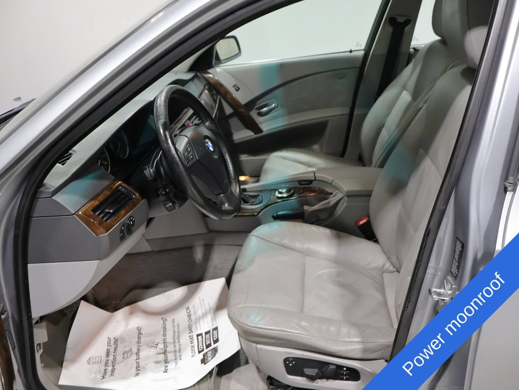 Used 2006 BMW 530xi Sedan AWD/4WD image 2