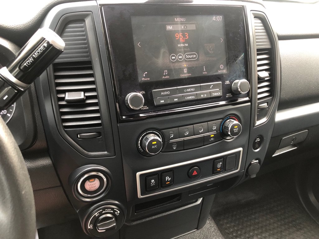Used 2022 Nissan Titan S AWD/4WD image 27